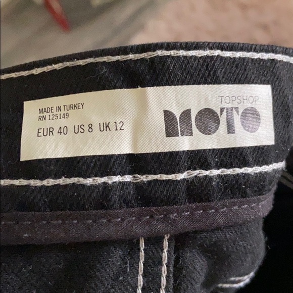 Topshop Moto Black Denim mini skirt - Picture 3 of 3